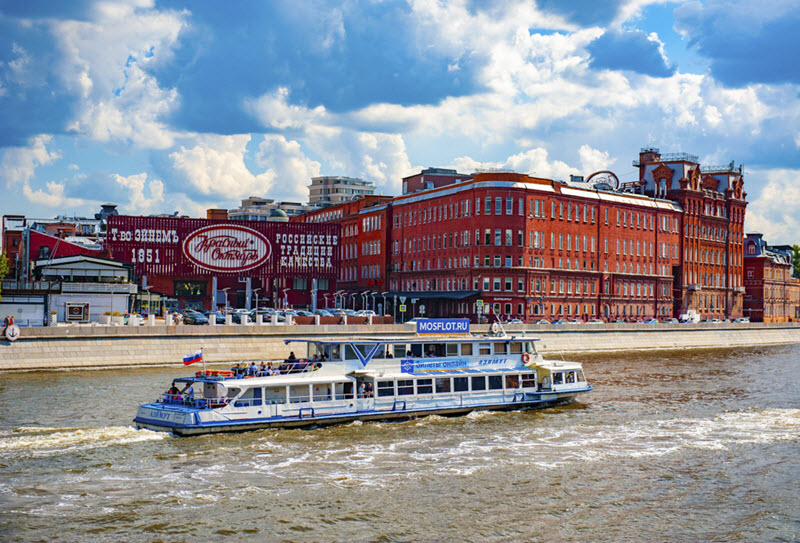 Речная прогулка от причала Воробьевы горы до причала Китай-город/Устьинский